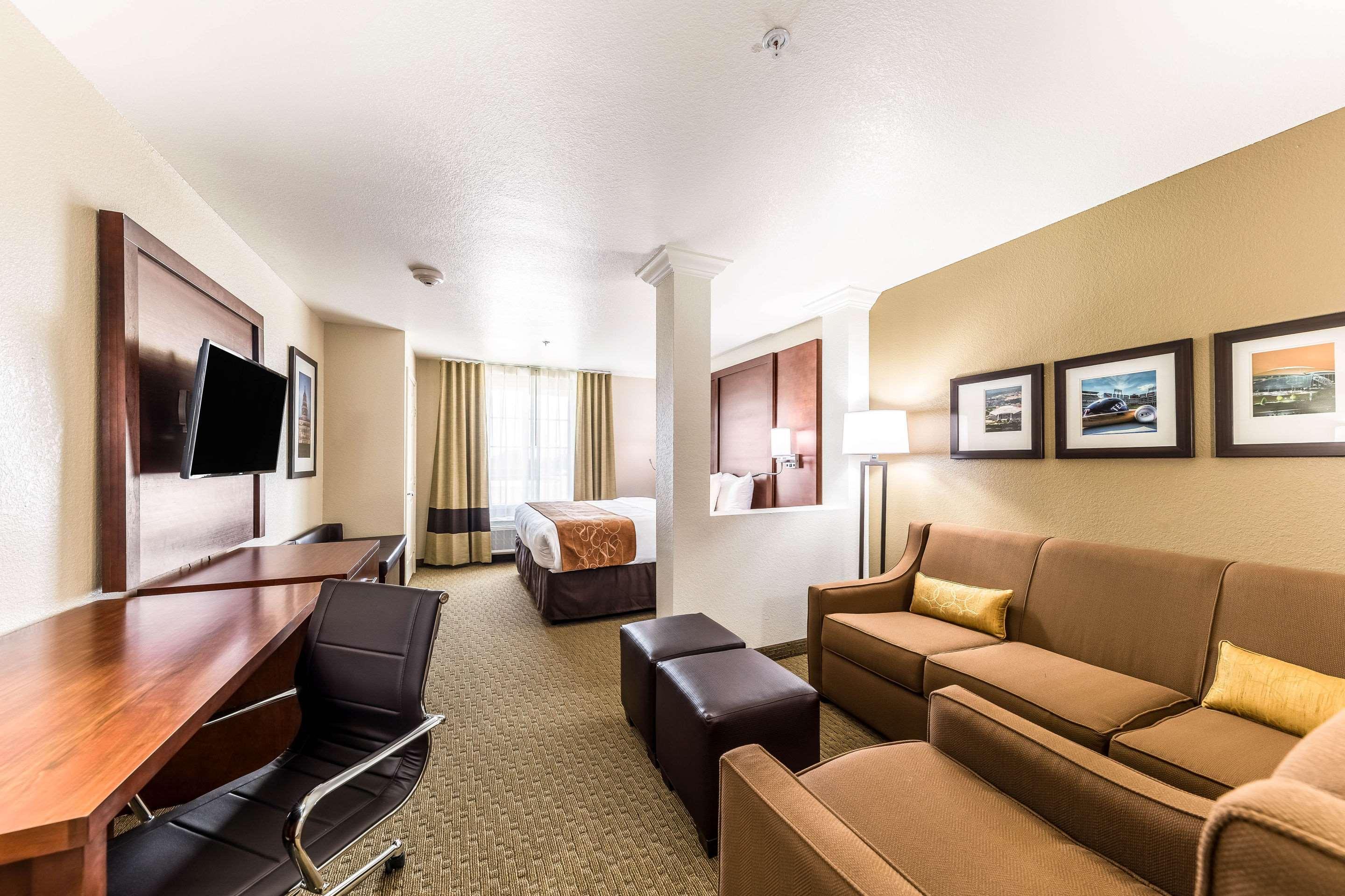 Comfort Suites Grand Prairie - Arlington North Eksteriør bilde