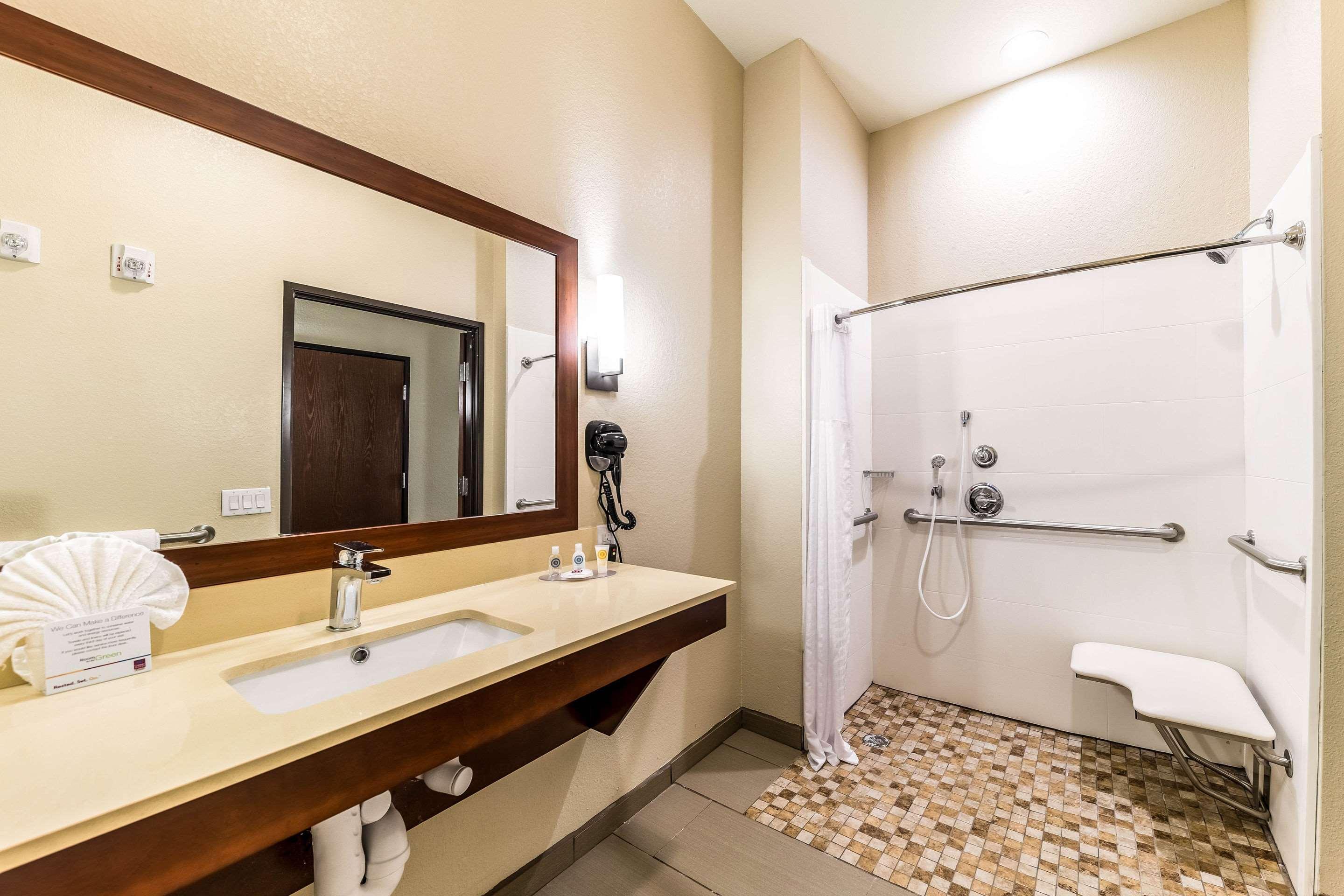 Comfort Suites Grand Prairie - Arlington North Eksteriør bilde